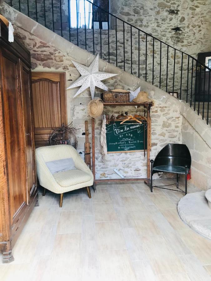 Ferme St Pierre Suite avec chambre et salon privé Chabeuil Extérieur photo