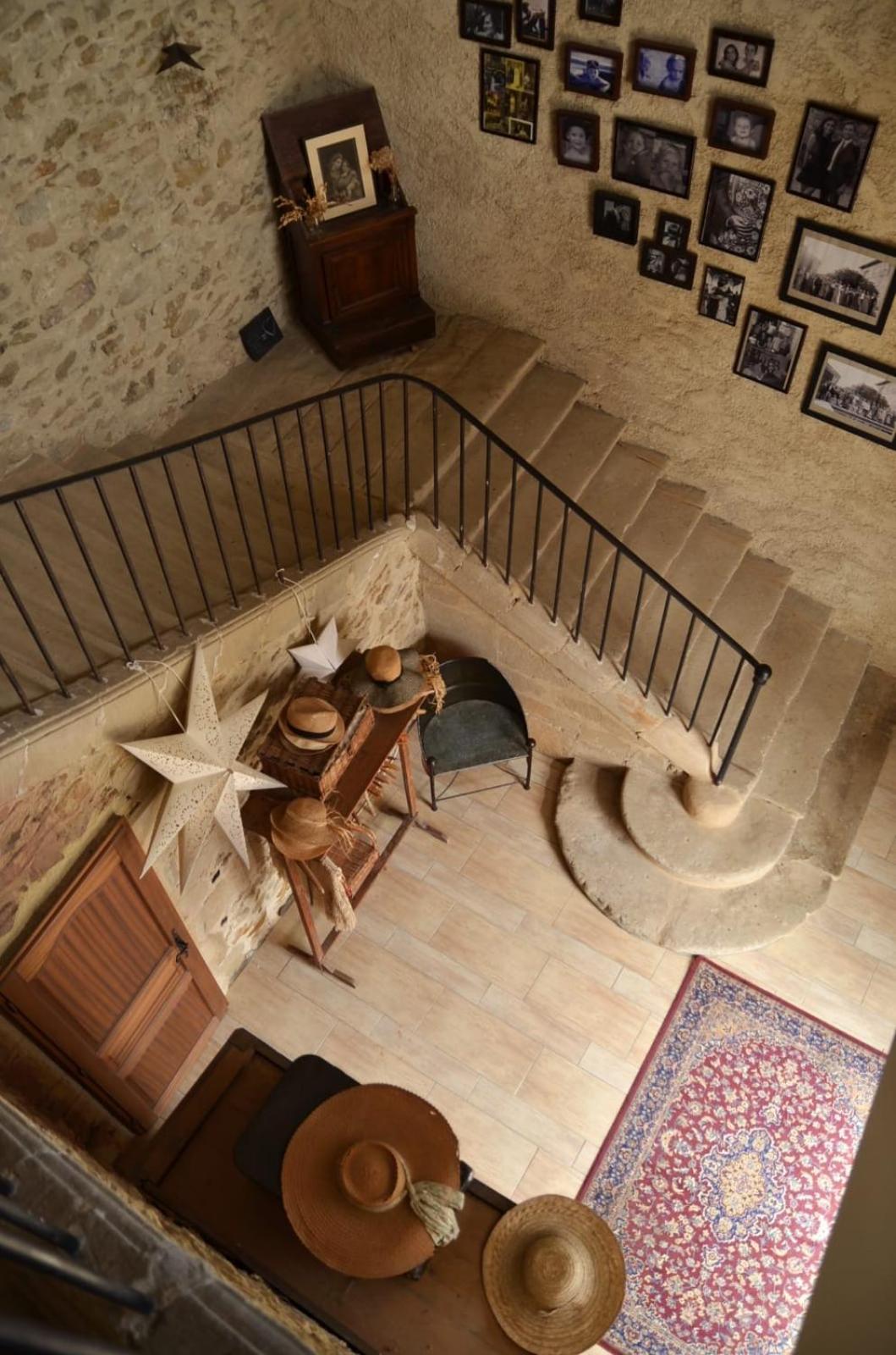 Ferme St Pierre Suite avec chambre et salon privé Chabeuil Extérieur photo